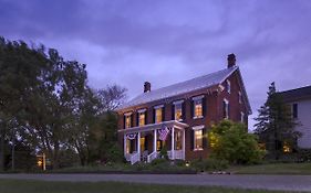 Pheasant Field Bed & Breakfast Carlisle Pa 2*